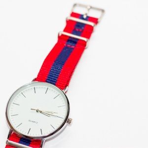 Quartz Canvas Strap Wrist Watch